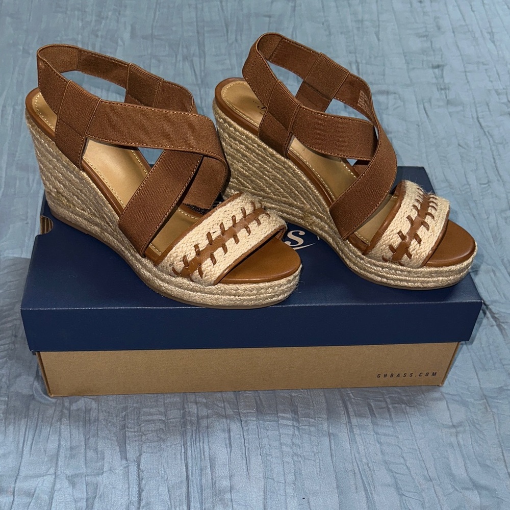Bass Tan and Brown Wedge Sandals
